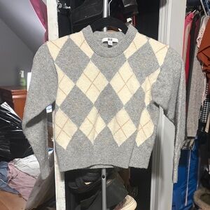 GAP Gray and Cream Argyle Sweater